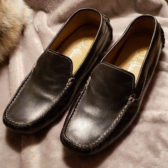 Cole Haan Shoes - Cole Haan black leather loafers EUC 7
